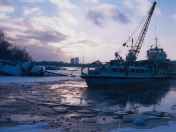 Подъем и утилизация затопленных судов. Бухта Кирпичная Химкинского водохранилища