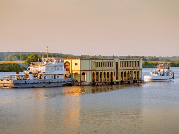 Буксир-толкач т/х 